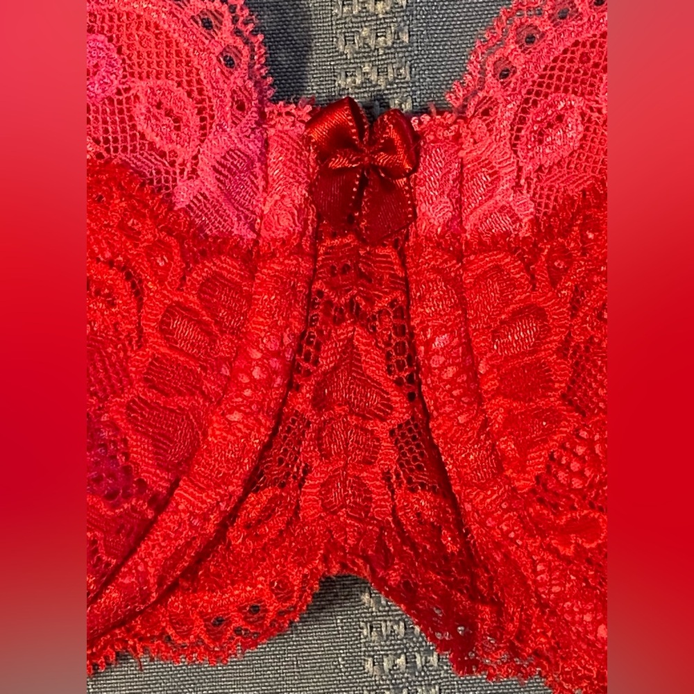 Victoria’s Secret Dream Angels Lined Demi Bra - Picture 11 of 11